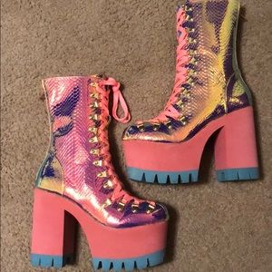 Poisonous Vixen Snake Platform Boots